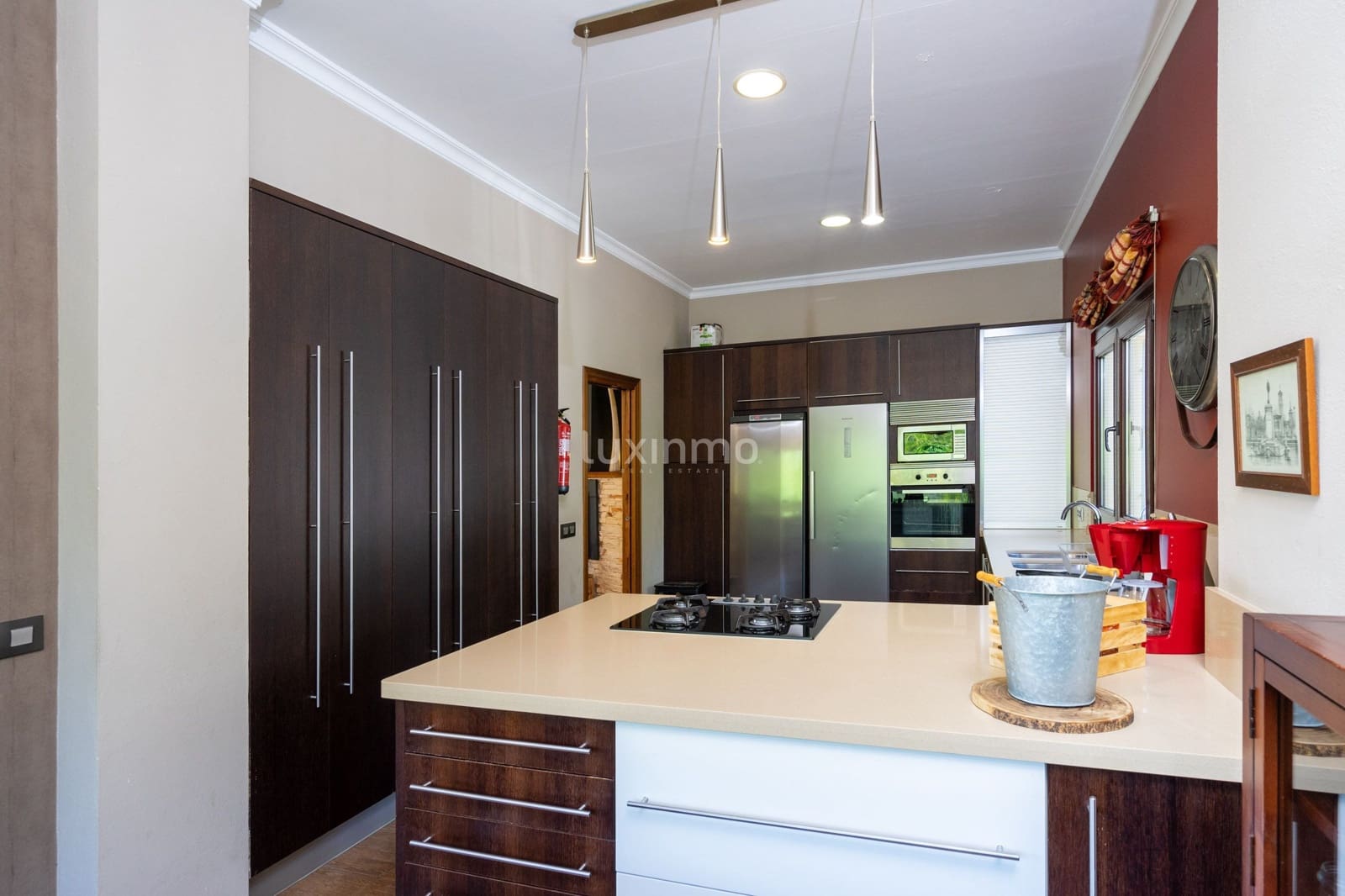 4 bedroom Villa for rent in Calpe / Calp with pool garage - € 3,500 (Ref: 9135187)