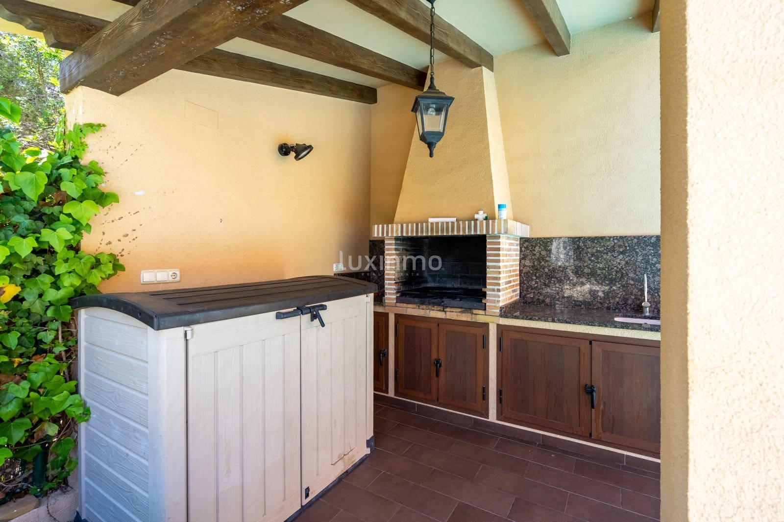 4 bedroom Villa for rent in Calpe / Calp with pool garage - € 3,500 (Ref: 9135187)