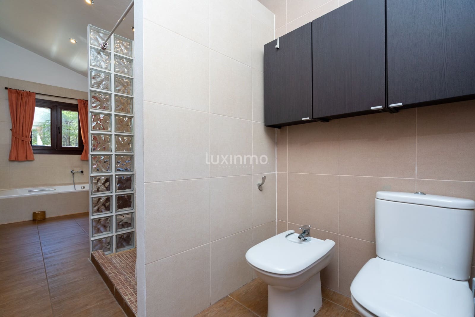 4 bedroom Villa for rent in Calpe / Calp with pool garage - € 3,500 (Ref: 9135187)