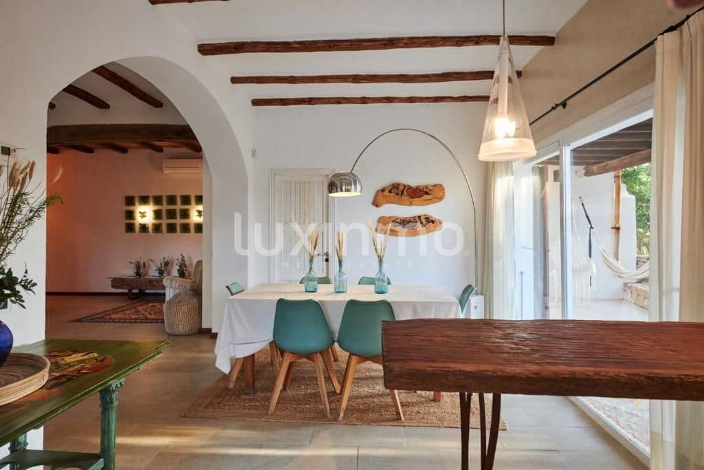 9 slaapkamer Villa te koop in San Jose / Sant Josep de Sa Talaia met zwembad garage - € 5.900.000 (Ref: 9148139)