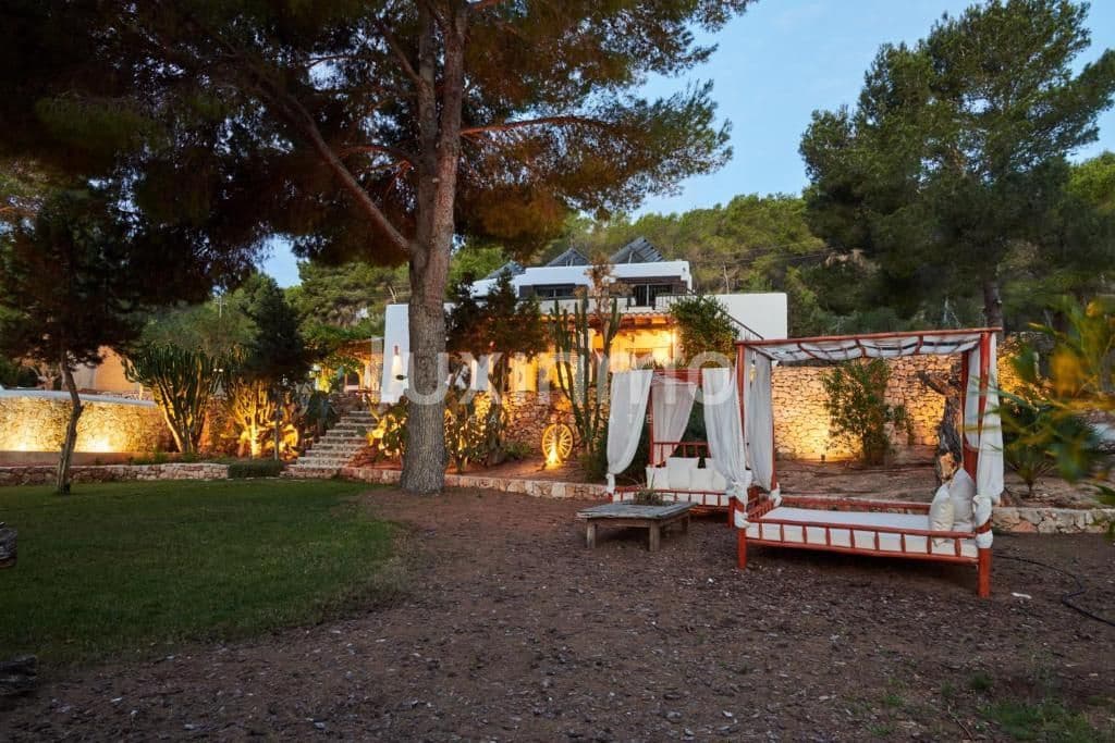 9 slaapkamer Villa te koop in San Jose / Sant Josep de Sa Talaia met zwembad garage - € 5.900.000 (Ref: 9148139)