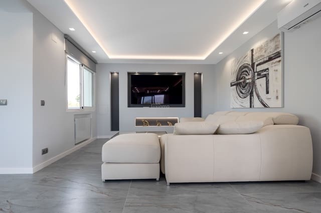 6 bedroom Villa for sale in La Nucia with garage - € 1,350,000 (Ref: 9148821)