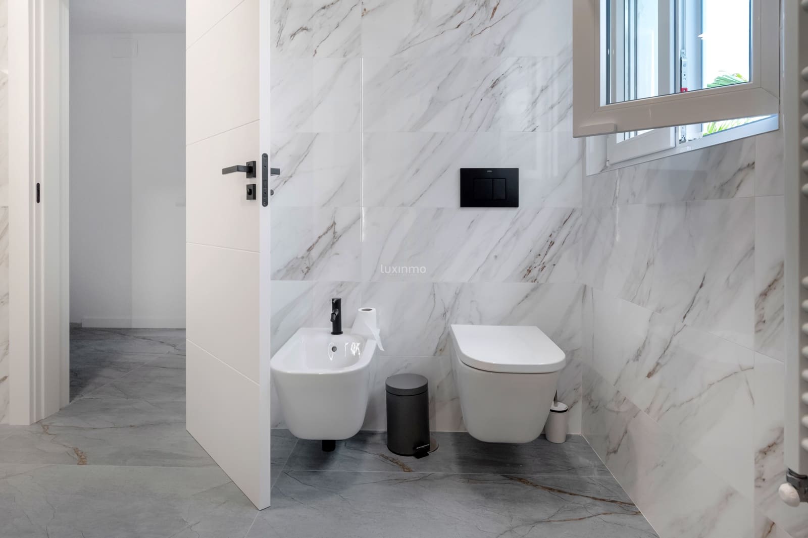 6 makuuhuone Huvila myytävänä paikassa La Nucia mukana 
autotalli - 1 350 000 € (Ref: 9148821)