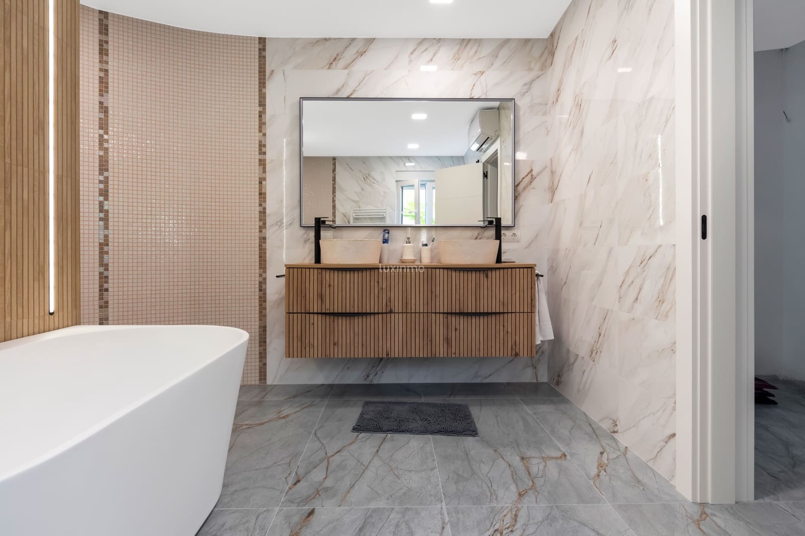 6 makuuhuone Huvila myytävänä paikassa La Nucia mukana 
autotalli - 1 350 000 € (Ref: 9148821)