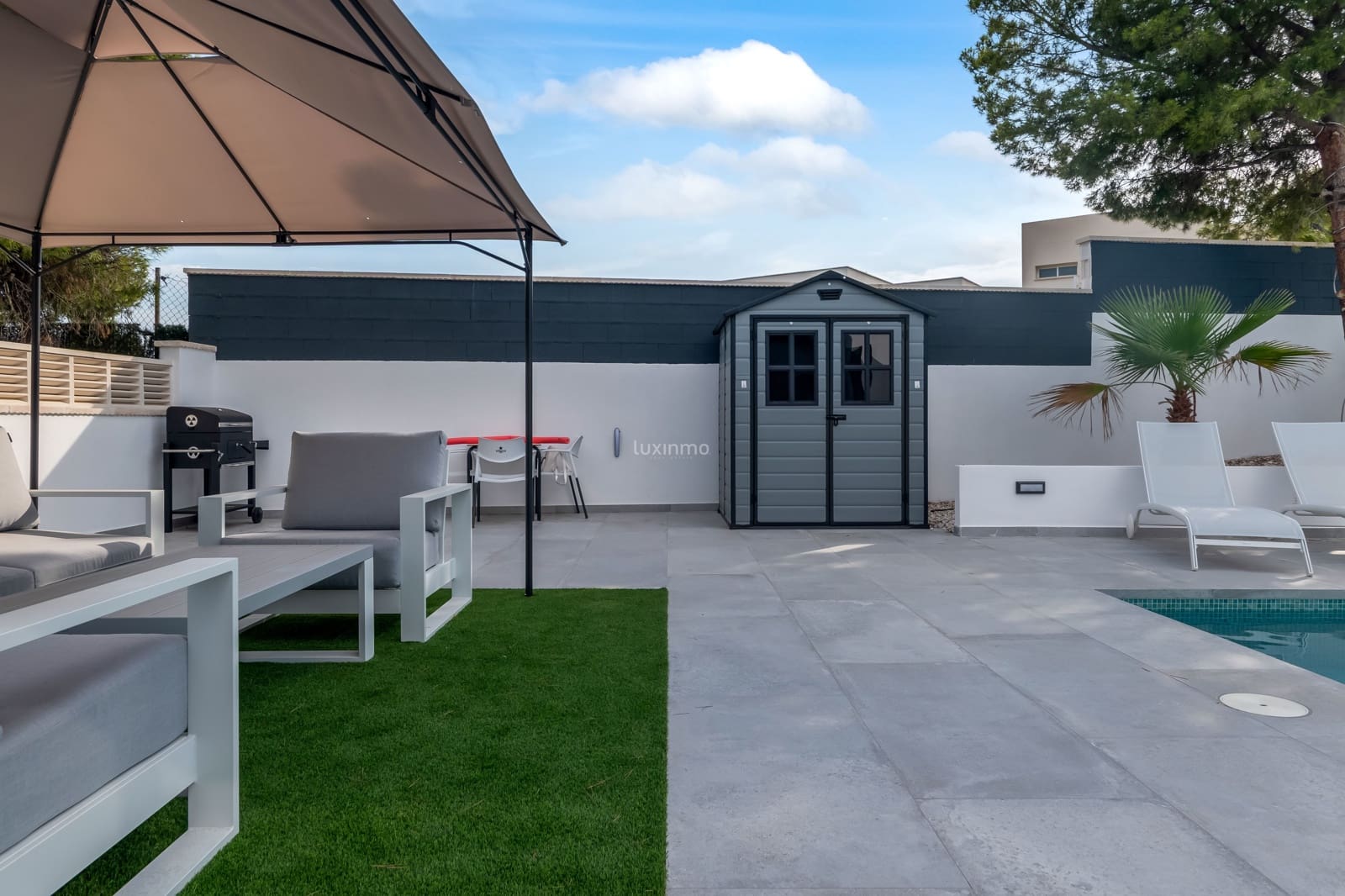 6 makuuhuone Huvila myytävänä paikassa La Nucia mukana 
autotalli - 1 350 000 € (Ref: 9148821)