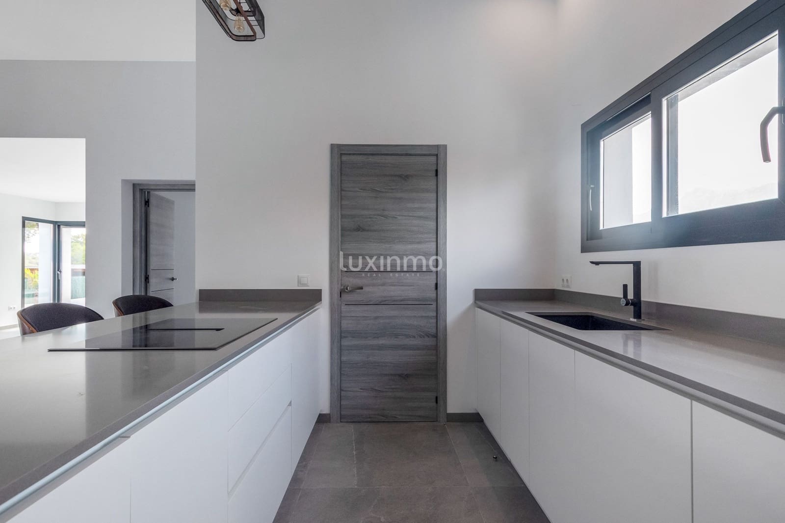 3 soverom Villa til salgs i La Nucia med svømmebasseng garasje - € 1 170 000 (Ref: 9148822)