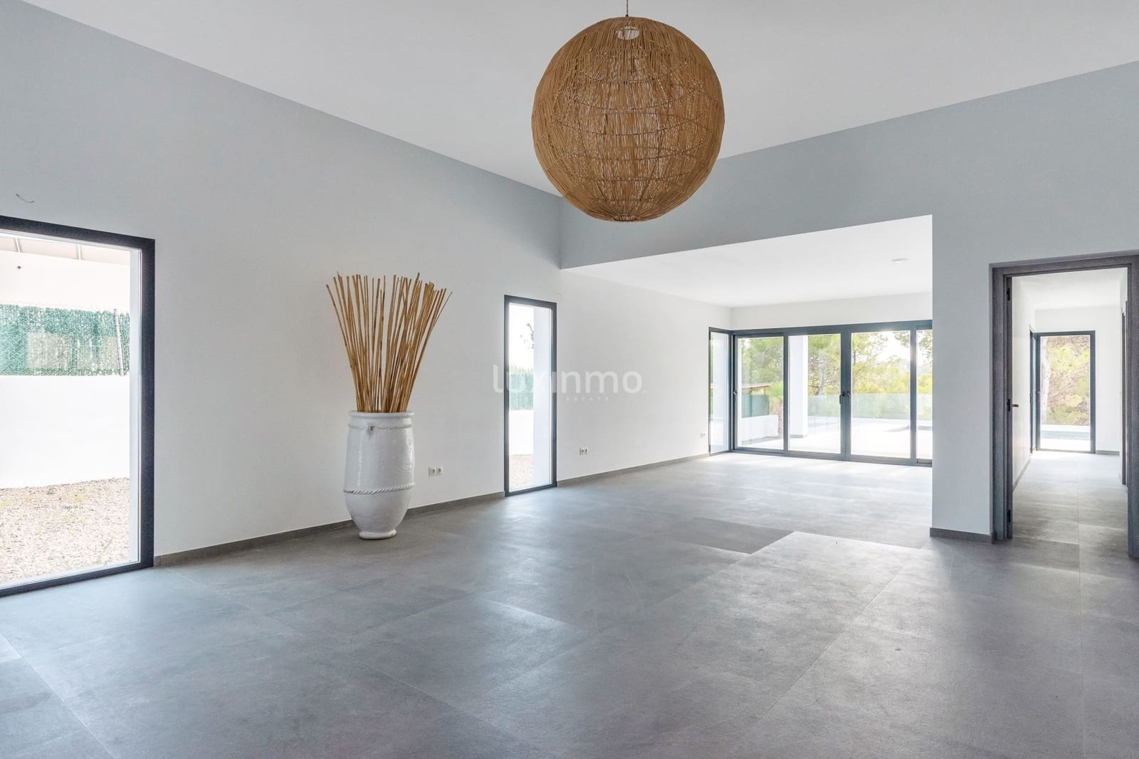 3 soverom Villa til salgs i La Nucia med svømmebasseng garasje - € 1 170 000 (Ref: 9148822)