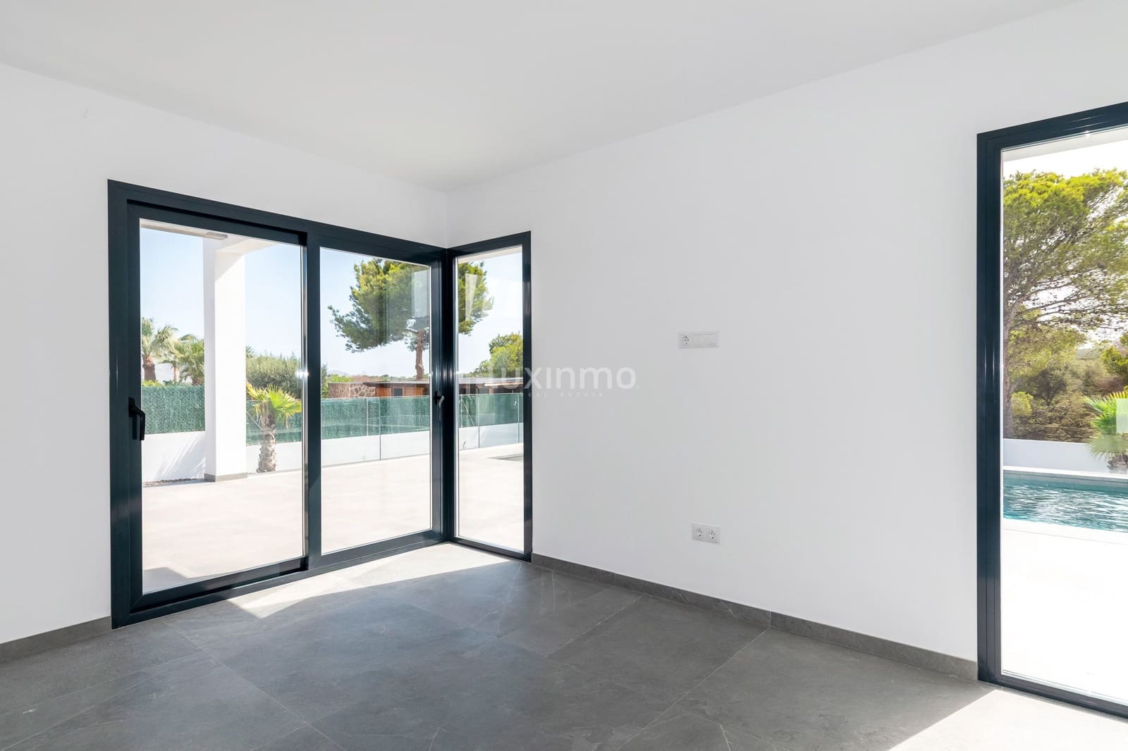 3 soverom Villa til salgs i La Nucia med svømmebasseng garasje - € 1 170 000 (Ref: 9148822)