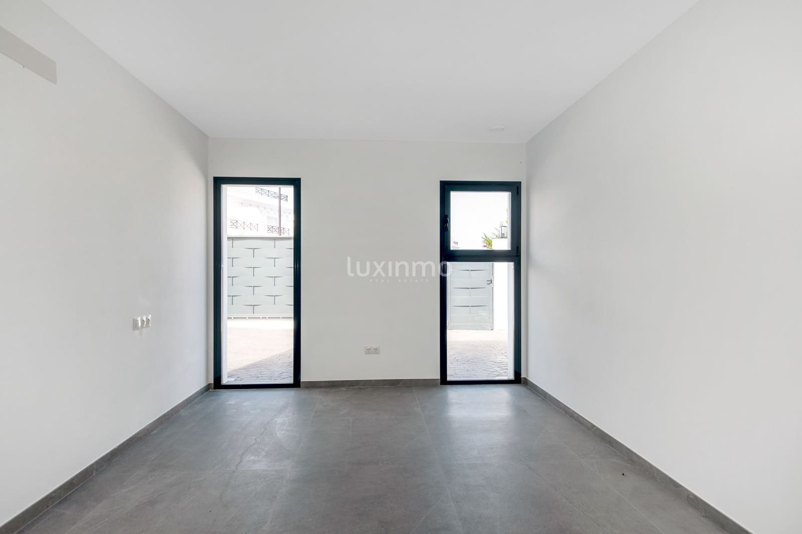 3 soverom Villa til salgs i La Nucia med svømmebasseng garasje - € 1 170 000 (Ref: 9148822)