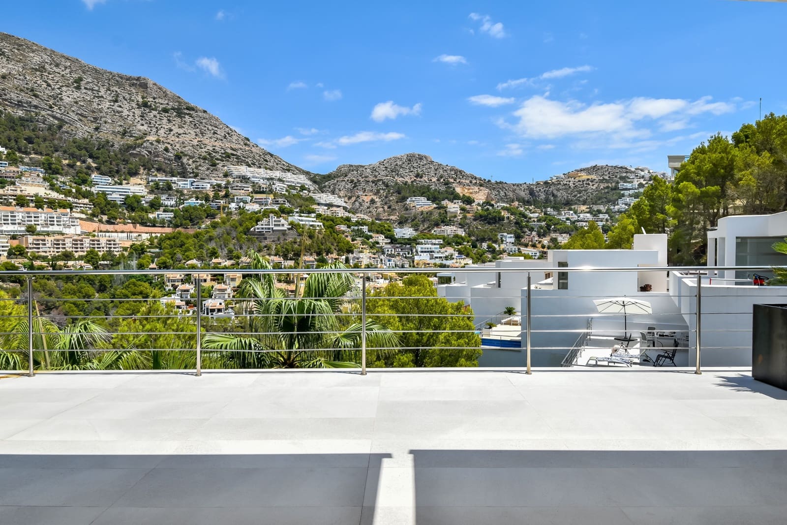 5 soveværelse Villa til leje i Altea med swimmingpool garage - € 3.950 (Ref: 9152486)