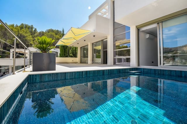 5 bedroom Villa for rent in Altea with pool garage - € 3,950 (Ref: 9152486)