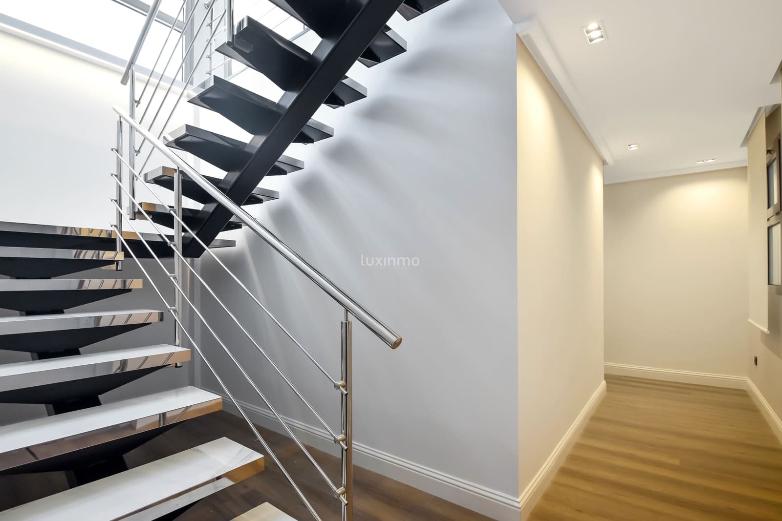 5 soveværelse Villa til leje i Altea med swimmingpool garage - € 3.950 (Ref: 9152486)