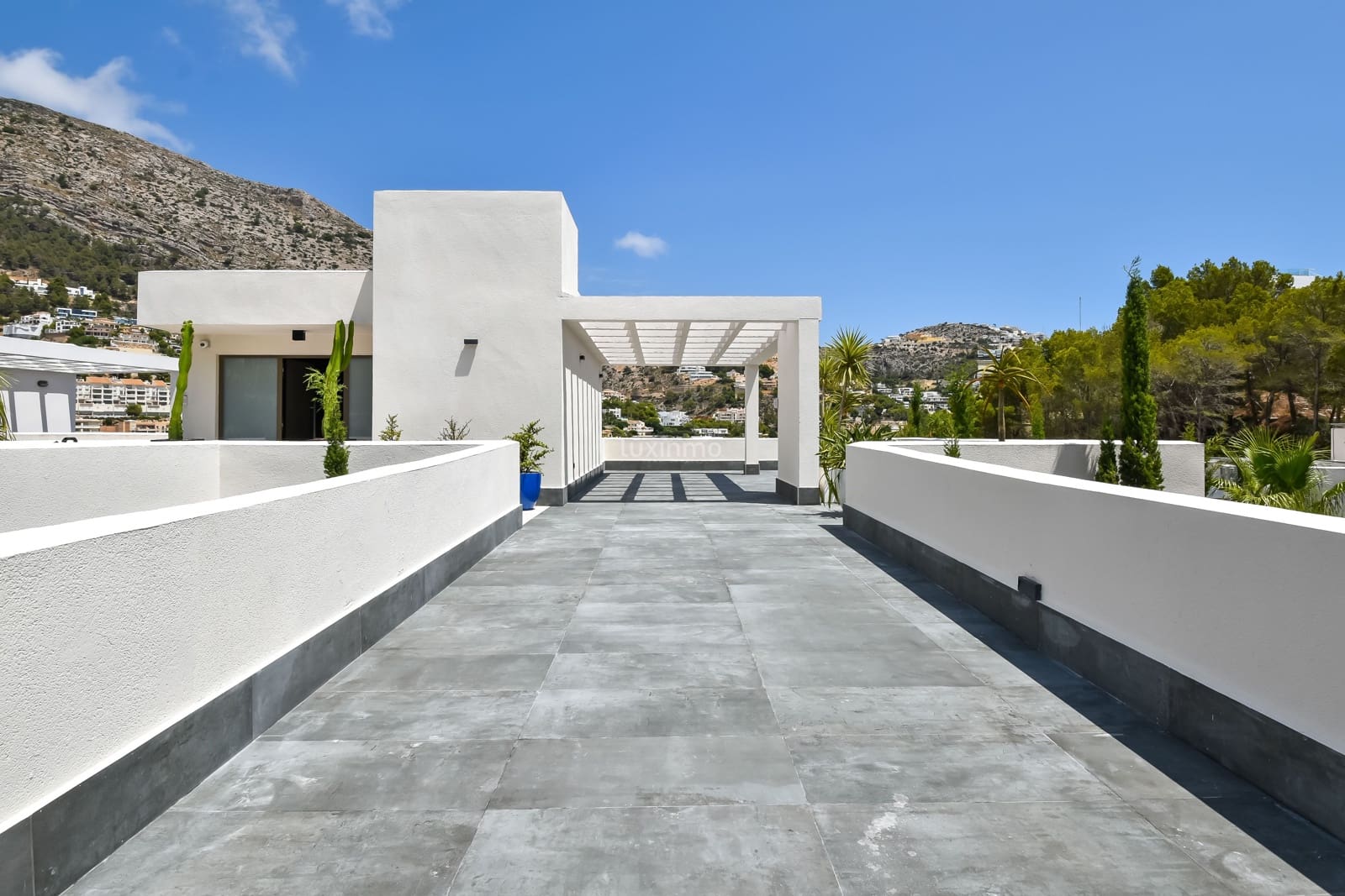 5 soveværelse Villa til leje i Altea med swimmingpool garage - € 3.950 (Ref: 9152486)