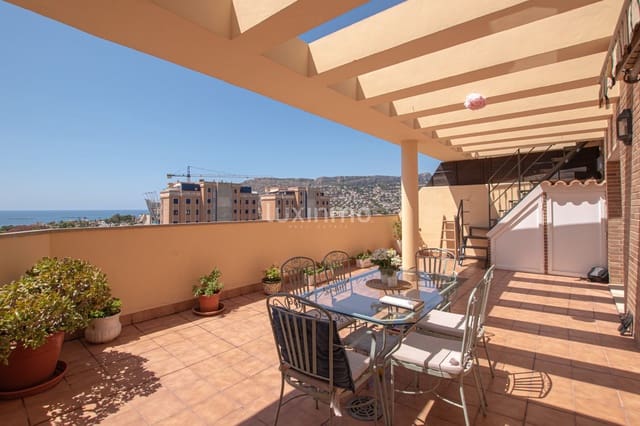 4 soveværelse Penthouse til leje i Calpe / Calp med garage - € 2.000 (Ref: 9158837)