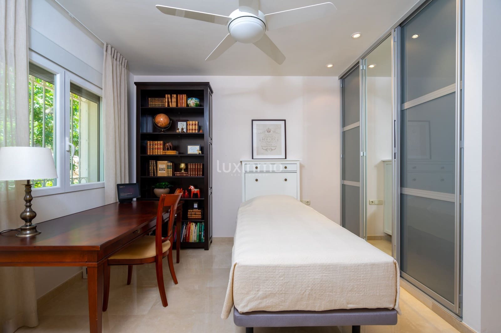 4 bedroom Villa for sale in Altea with pool garage - € 1,550,000 (Ref: 9159131)