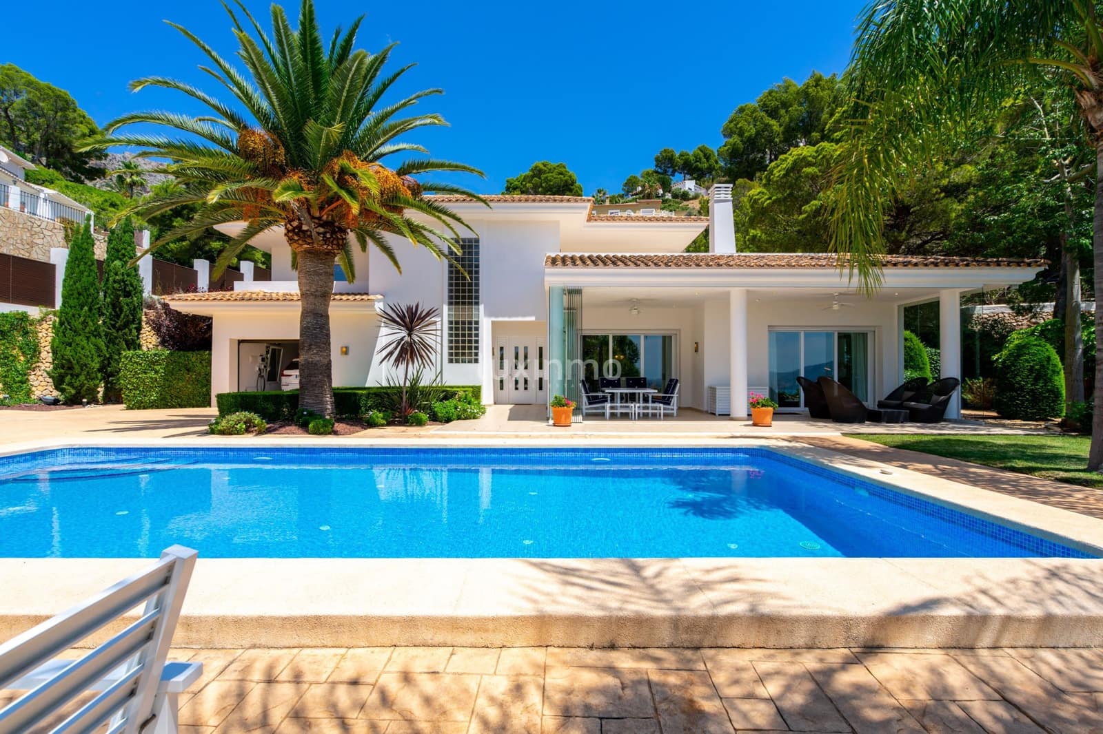 4 bedroom Villa for sale in Altea with pool garage - € 1,550,000 (Ref: 9159131)