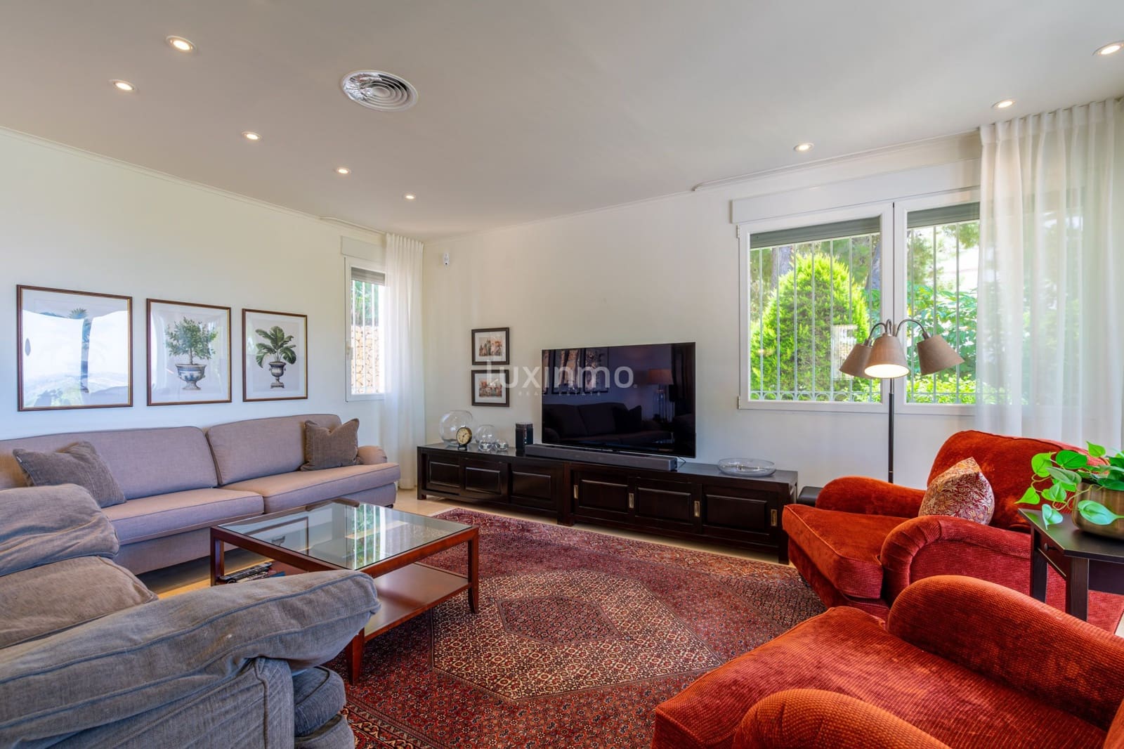 4 bedroom Villa for sale in Altea with pool garage - € 1,550,000 (Ref: 9159131)