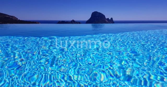 5 bedroom Townhouse for sale in Ibiza / Eivissa town with pool garage - € 2,995,000 (Ref: 9161797)