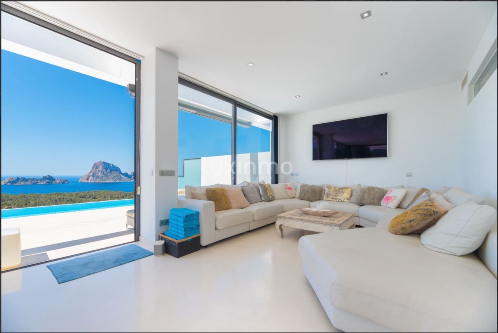 5 soverom Hus til salgs i Ibiza by med svømmebasseng garasje - € 2 995 000 (Ref: 9161797)