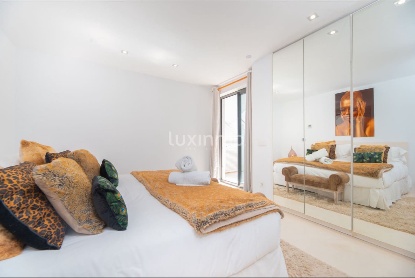 5 soverom Hus til salgs i Ibiza by med svømmebasseng garasje - € 2 995 000 (Ref: 9161797)