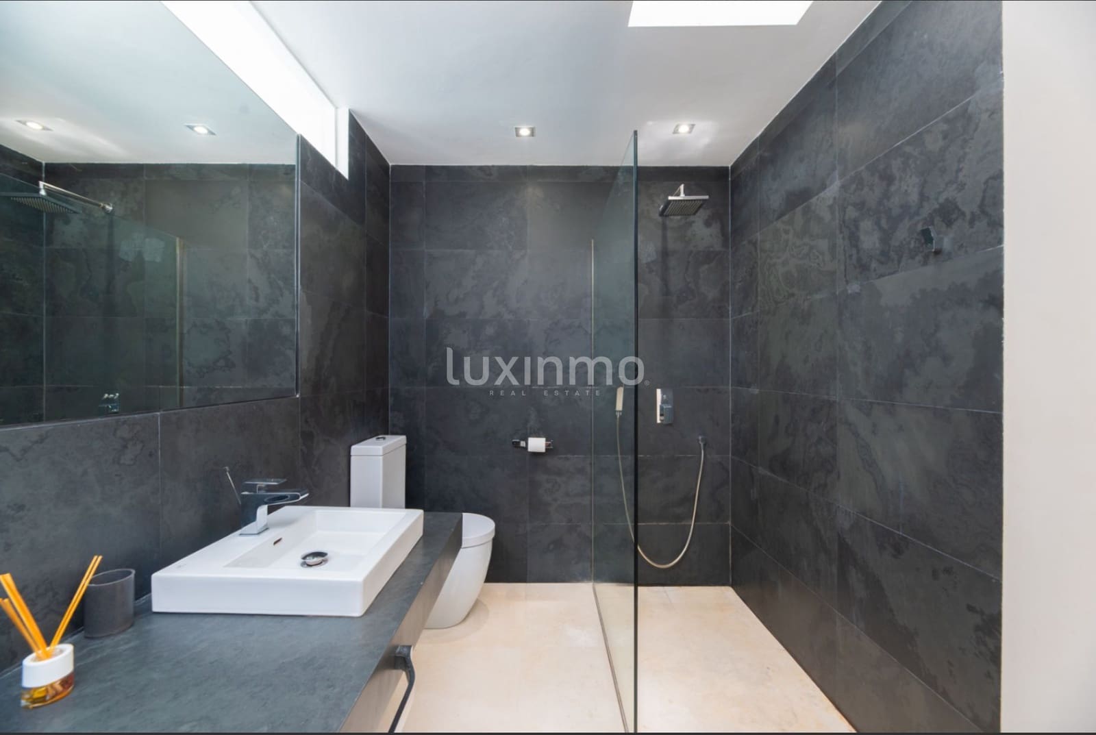 5 soverom Hus til salgs i Ibiza by med svømmebasseng garasje - € 2 995 000 (Ref: 9161797)