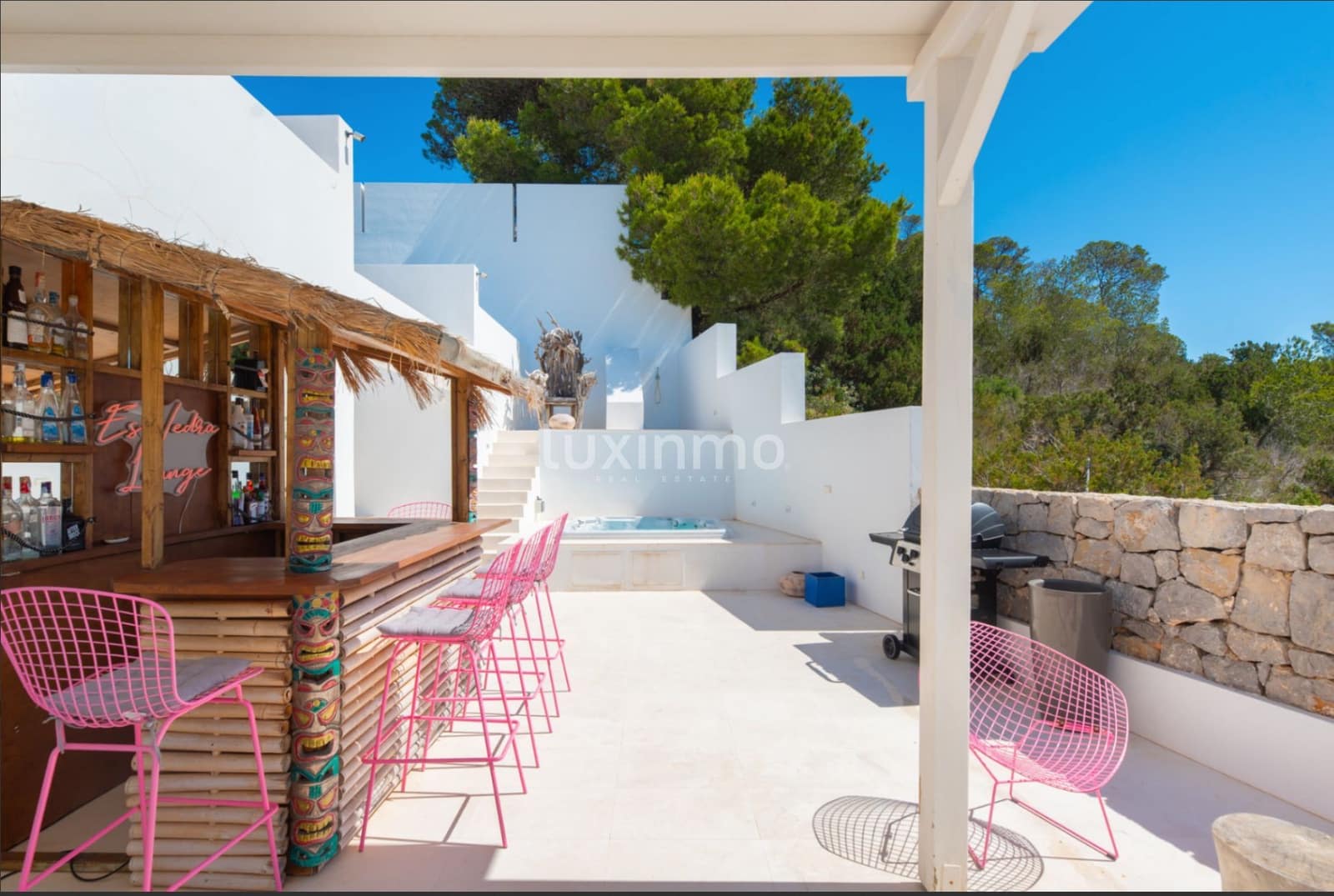 5 soverom Hus til salgs i Ibiza by med svømmebasseng garasje - € 2 995 000 (Ref: 9161797)
