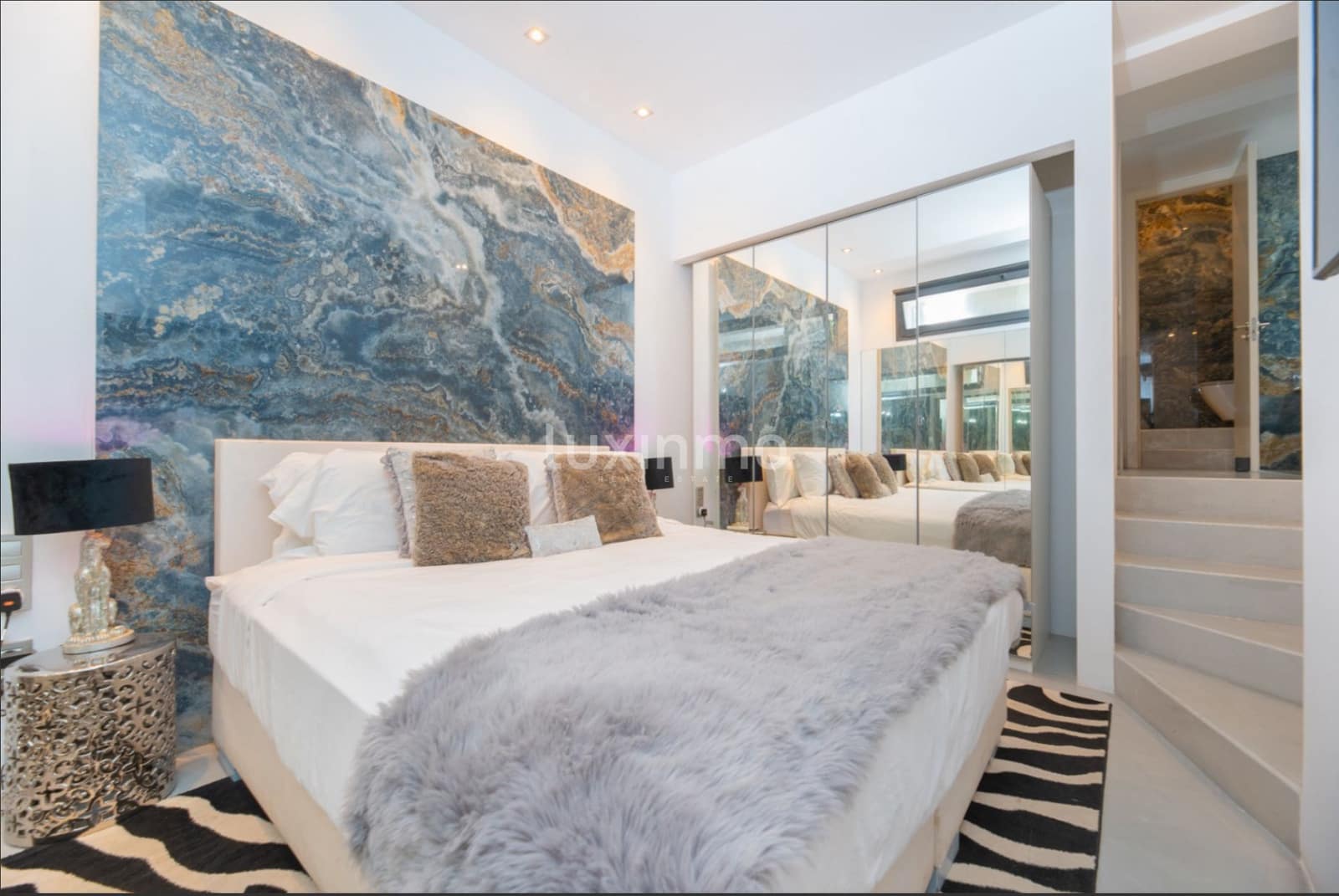 5 soverom Hus til salgs i Ibiza by med svømmebasseng garasje - € 2 995 000 (Ref: 9161797)