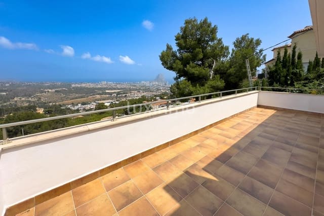 5 bedroom Villa for sale in Calpe / Calp with pool garage - € 1,500,000 (Ref: 9161798)