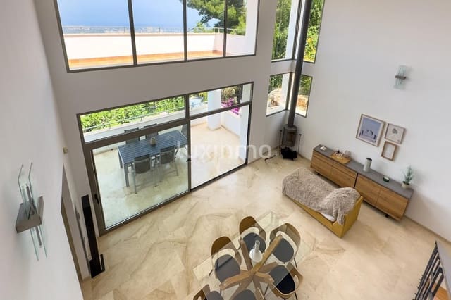 5 bedroom Villa for sale in Calpe / Calp with pool garage - € 1,500,000 (Ref: 9161798)