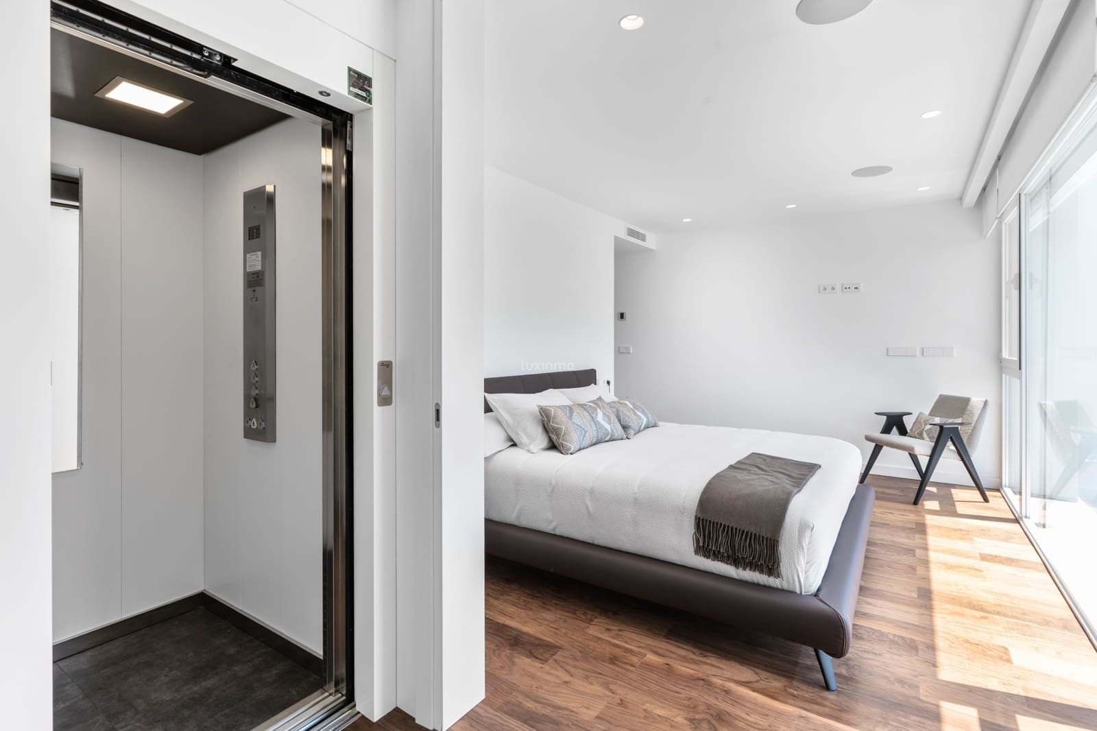 4 bedroom Villa for sale in Altea with pool garage - € 2,146,000 (Ref: 9168167)