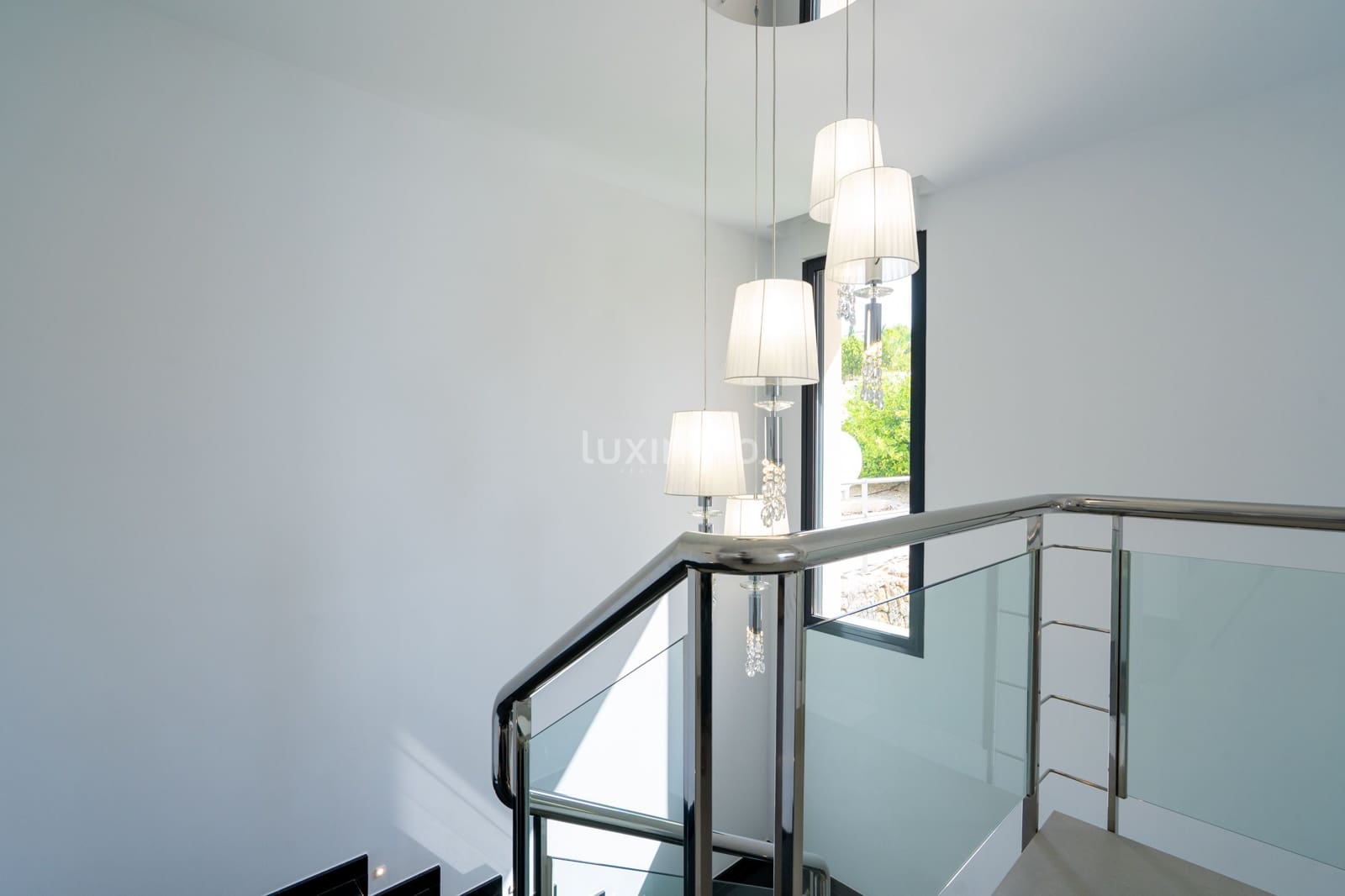 5 bedroom Villa for sale in Altea with pool garage - € 3,500,000 (Ref: 9168351)