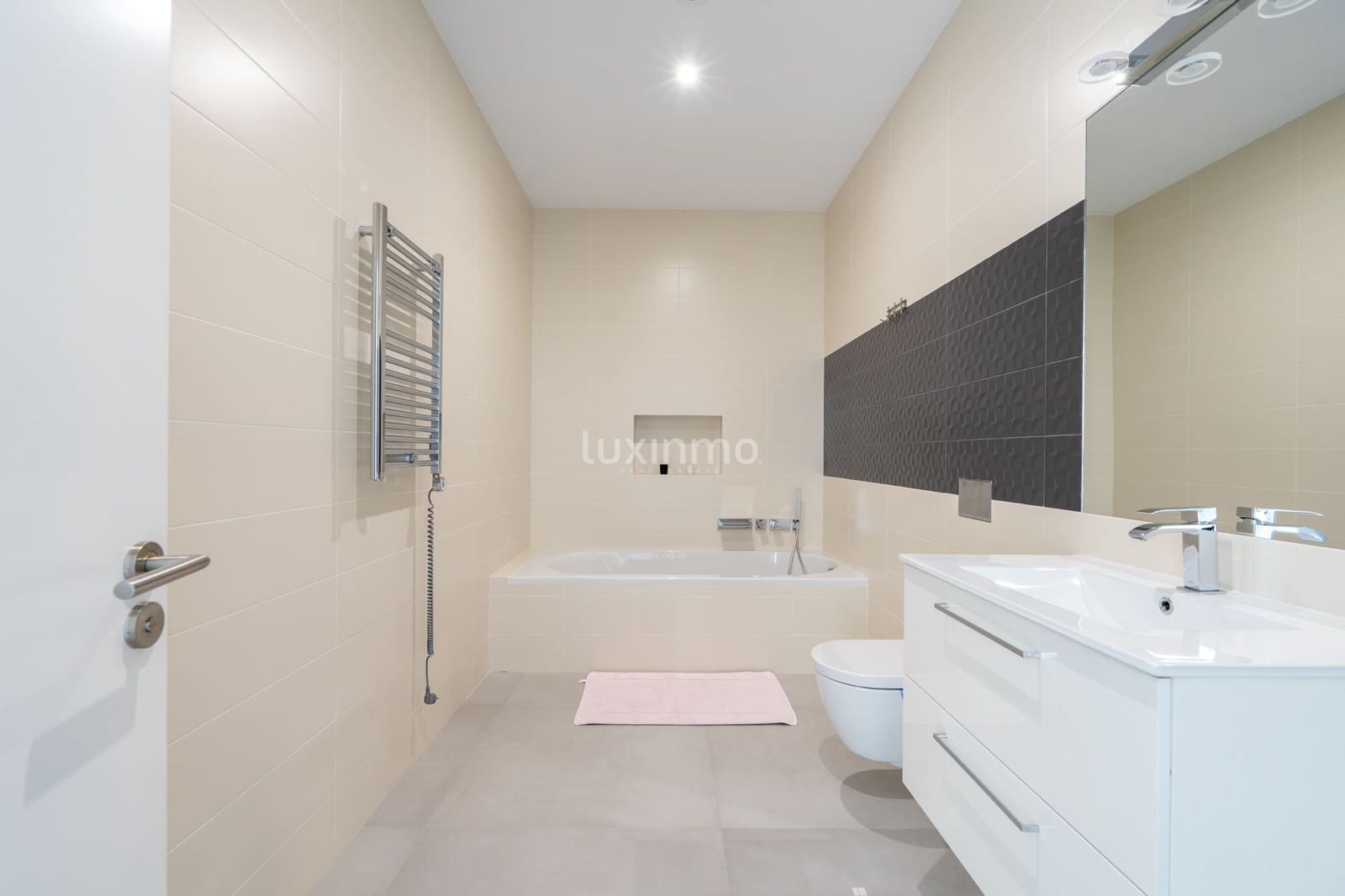 5 bedroom Villa for sale in Altea with pool garage - € 3,500,000 (Ref: 9168351)