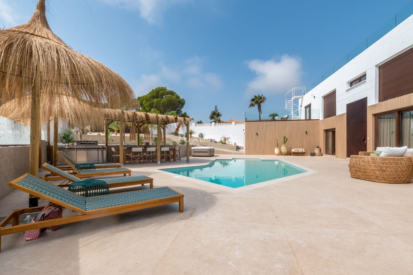 4 soveværelse Villa til salg i Altea med swimmingpool garage - € 1.900.000 (Ref: 9172427)