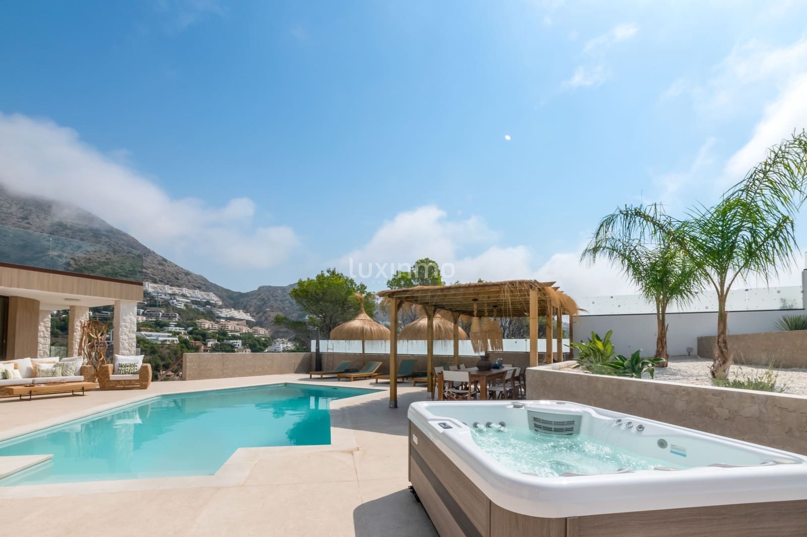 4 soveværelse Villa til salg i Altea med swimmingpool garage - € 1.900.000 (Ref: 9172427)