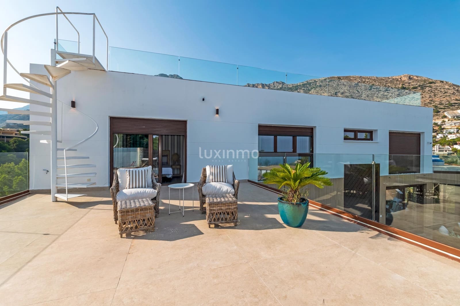 4 soveværelse Villa til salg i Altea med swimmingpool garage - € 1.900.000 (Ref: 9172427)