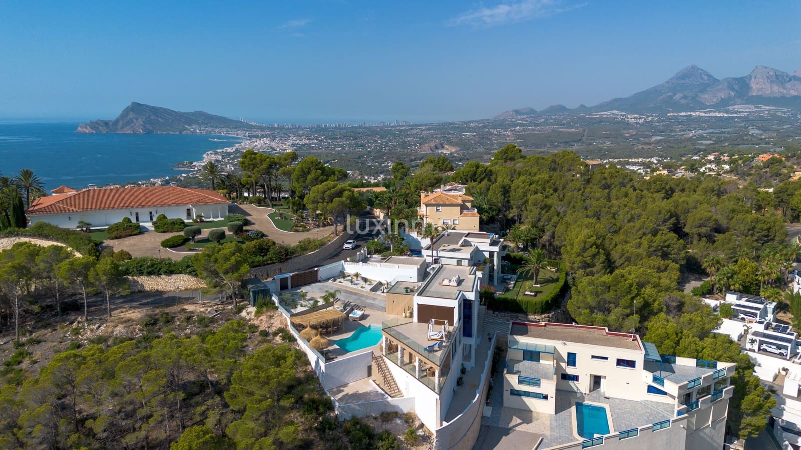 4 soveværelse Villa til salg i Altea med swimmingpool garage - € 1.900.000 (Ref: 9172427)