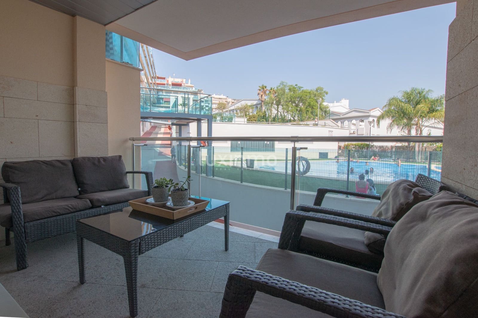 2 soveværelse Lejlighed til leje i Calpe / Calp med swimmingpool garage - € 1.050 (Ref: 9175305)