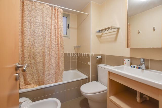 2 sovrum Lägenhet att hyra i Calpe / Calp med pool garage - 1 050 € (Ref: 9175305)