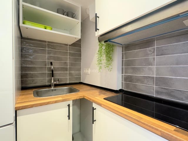 1 bedroom Studio for rent in Benidorm with pool - € 800 (Ref: 9175306)