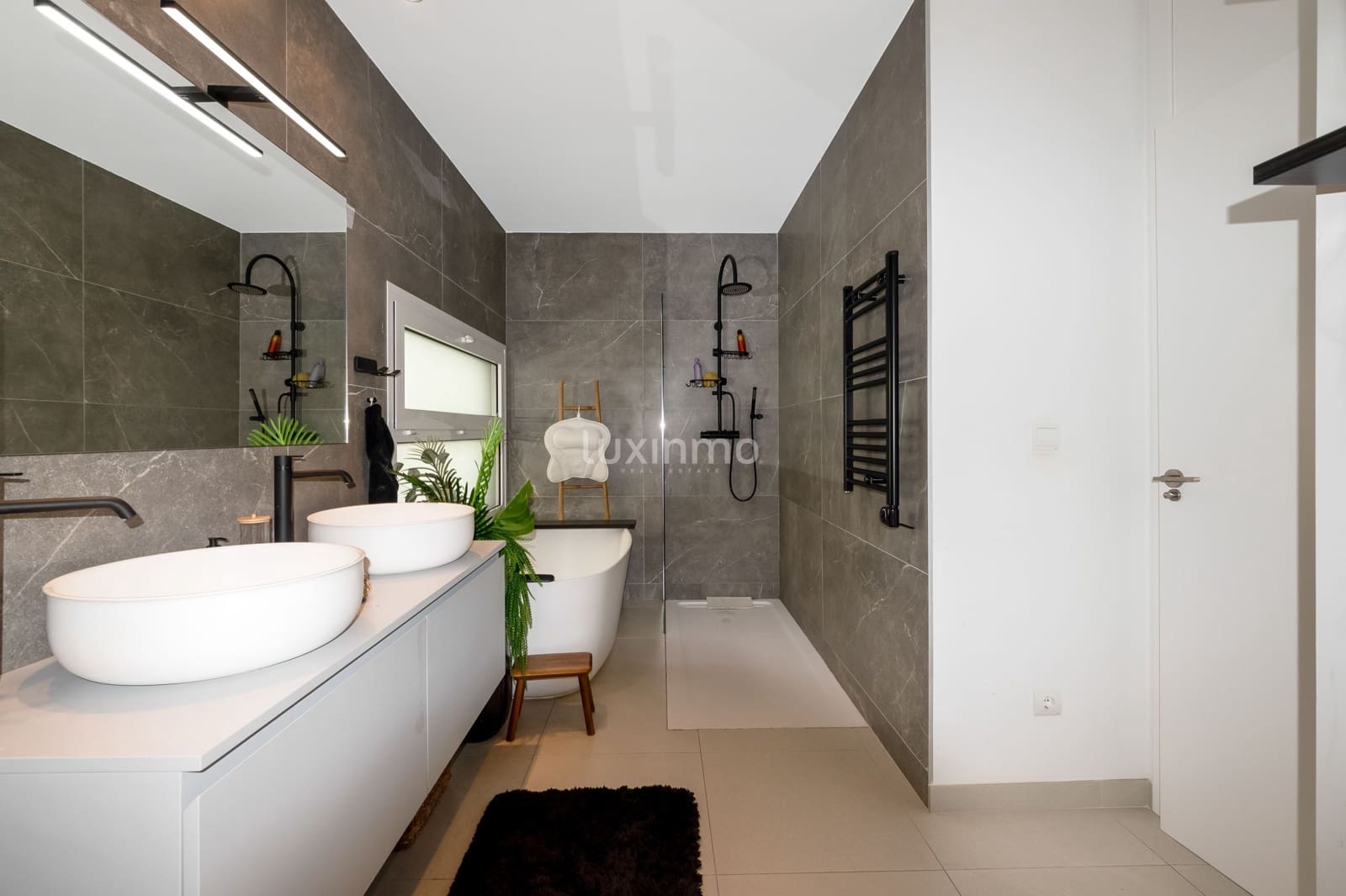 3 soveværelse Villa til leje i Altea med swimmingpool garage - € 3.500 (Ref: 9182018)