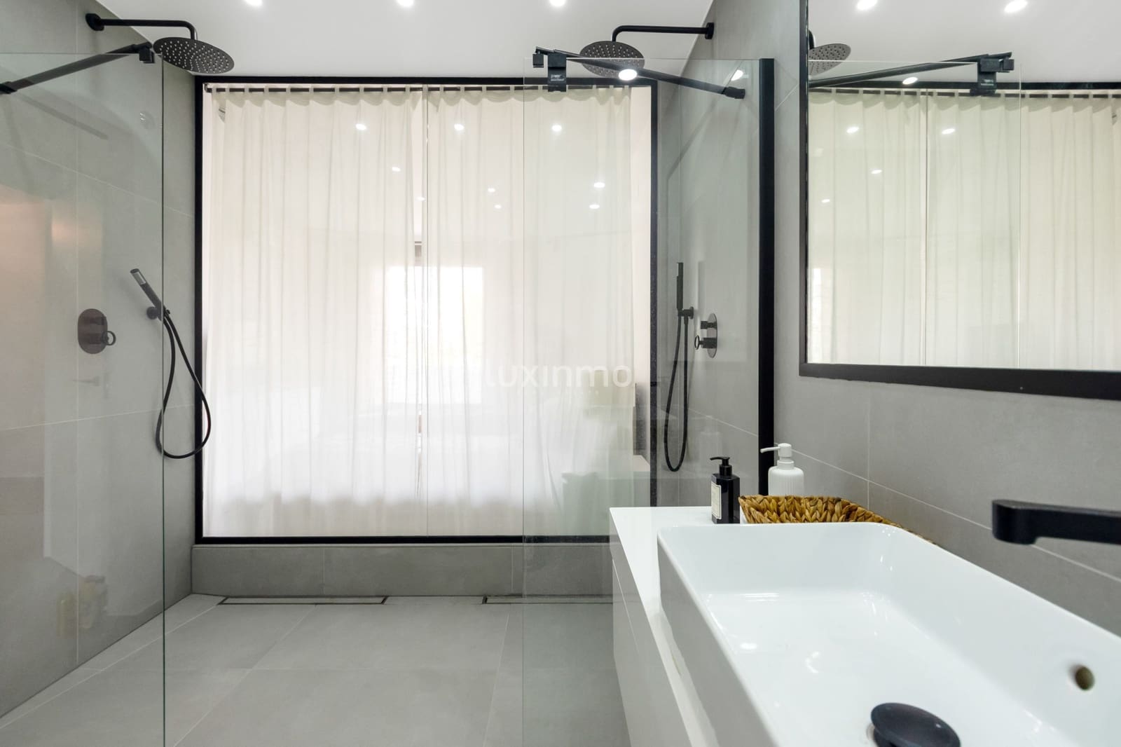 3 soveværelse Villa til leje i Altea med swimmingpool garage - € 3.500 (Ref: 9182018)