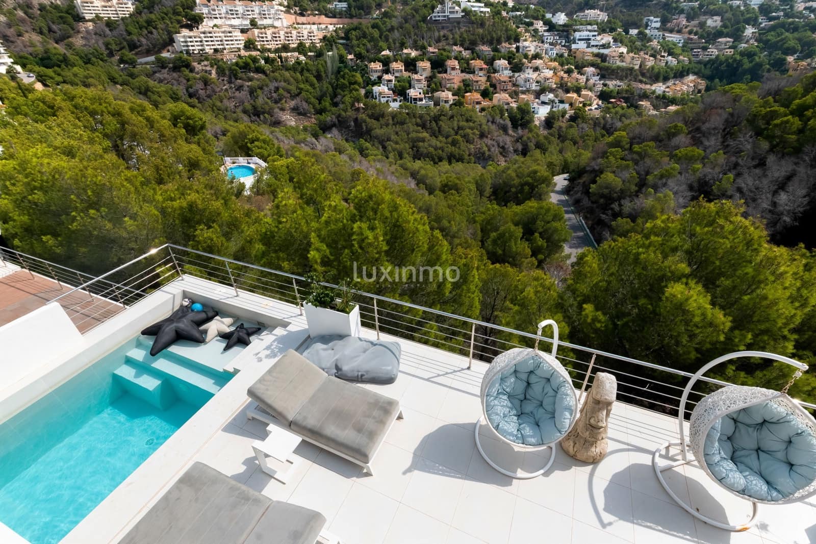 3 soveværelse Villa til leje i Altea med swimmingpool garage - € 3.500 (Ref: 9182018)