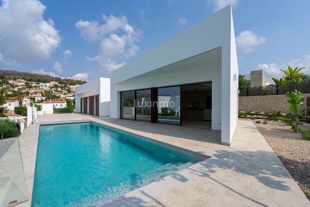 4 soverom Villa til salgs i Calpe / Calp med svømmebasseng garasje - € 1 370 000 (Ref: 9190693)