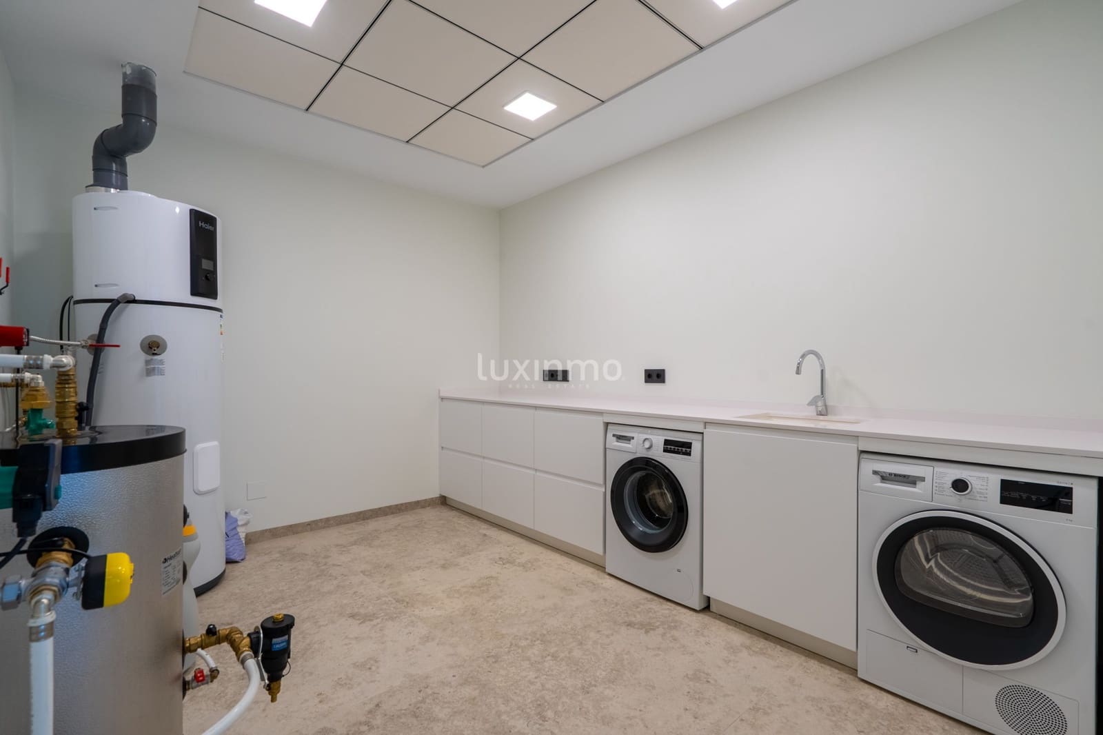 4 soverom Villa til salgs i Calpe / Calp med svømmebasseng garasje - € 1 370 000 (Ref: 9190693)