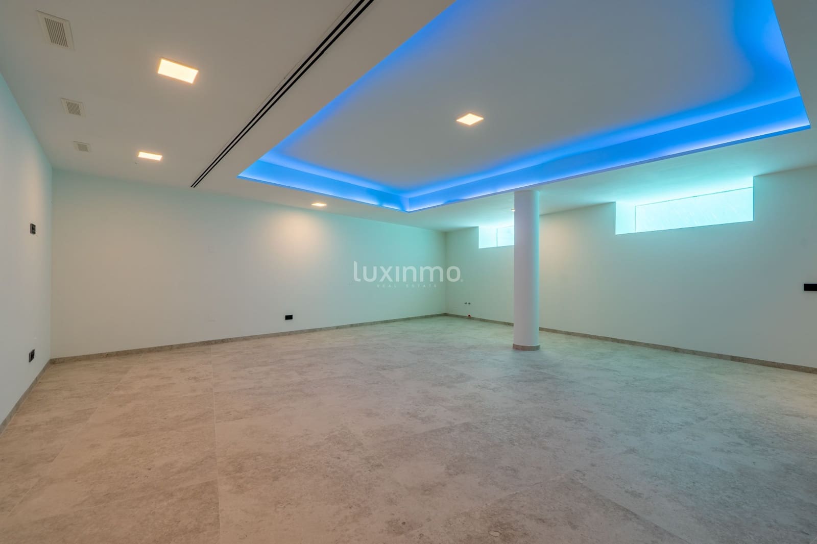 4 soverom Villa til salgs i Calpe / Calp med svømmebasseng garasje - € 1 370 000 (Ref: 9190693)