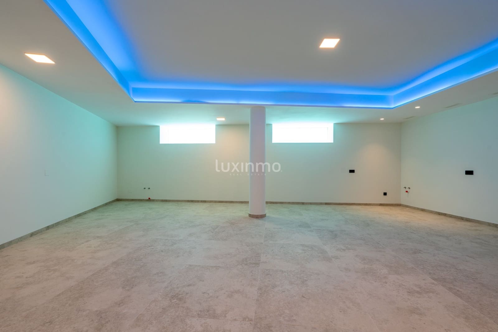 4 soverom Villa til salgs i Calpe / Calp med svømmebasseng garasje - € 1 370 000 (Ref: 9190693)