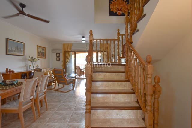 4 bedroom Villa for rent in Calpe / Calp with pool garage - € 1,900 (Ref: 9193304)