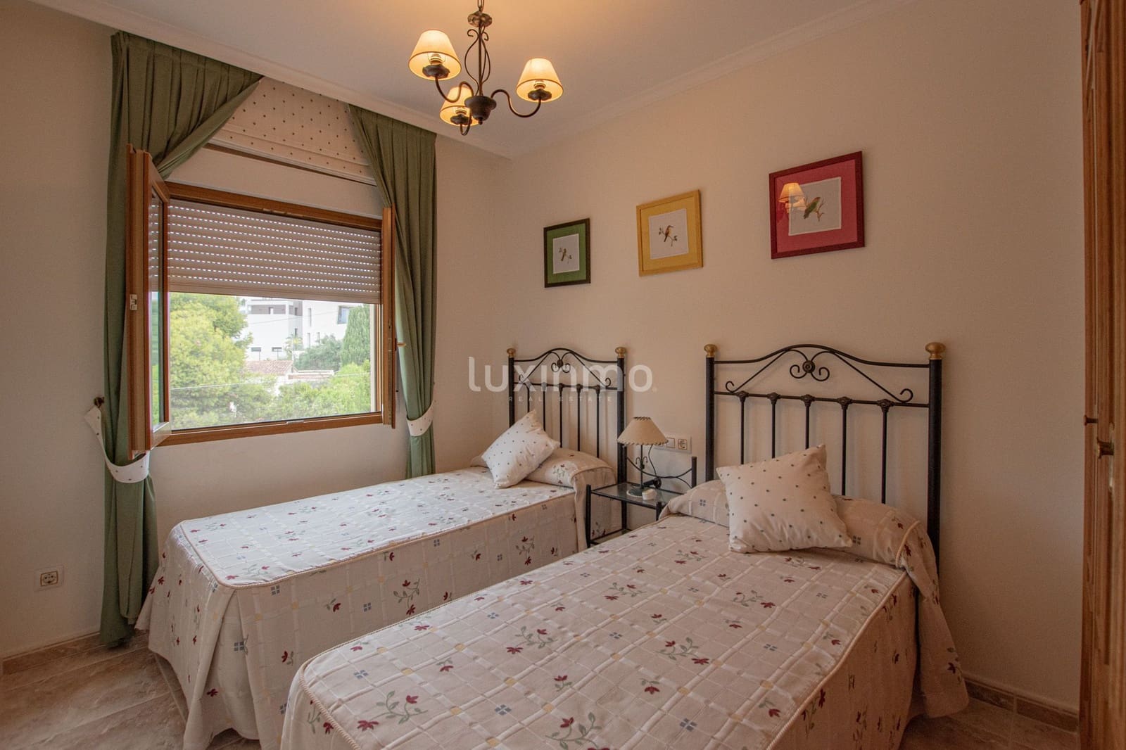 4 bedroom Villa for rent in Calpe / Calp with pool garage - € 1,900 (Ref: 9193304)