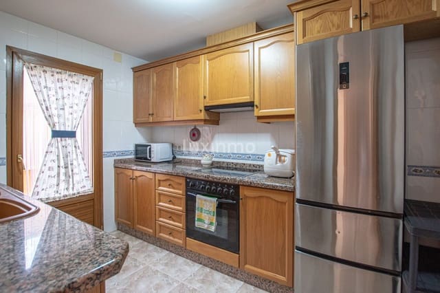 4 bedroom Villa for rent in Calpe / Calp with pool garage - € 1,900 (Ref: 9193304)