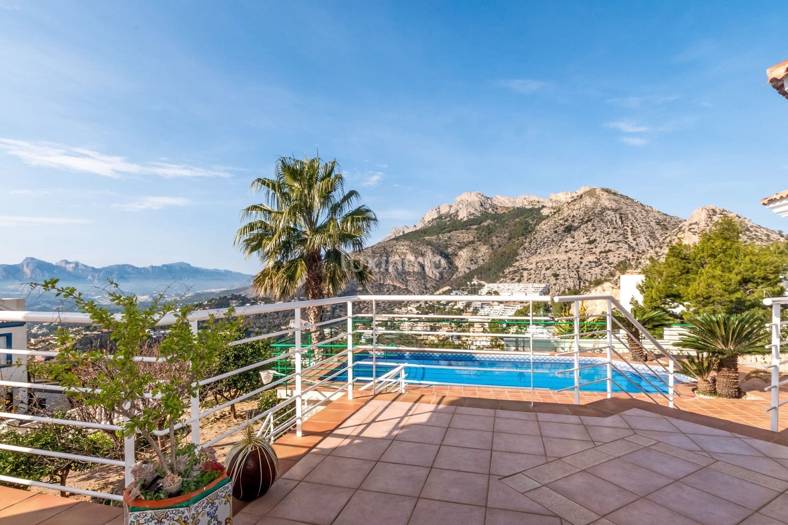 3 soveværelse Villa til leje i Altea med swimmingpool garage - € 5.000 (Ref: 9205244)